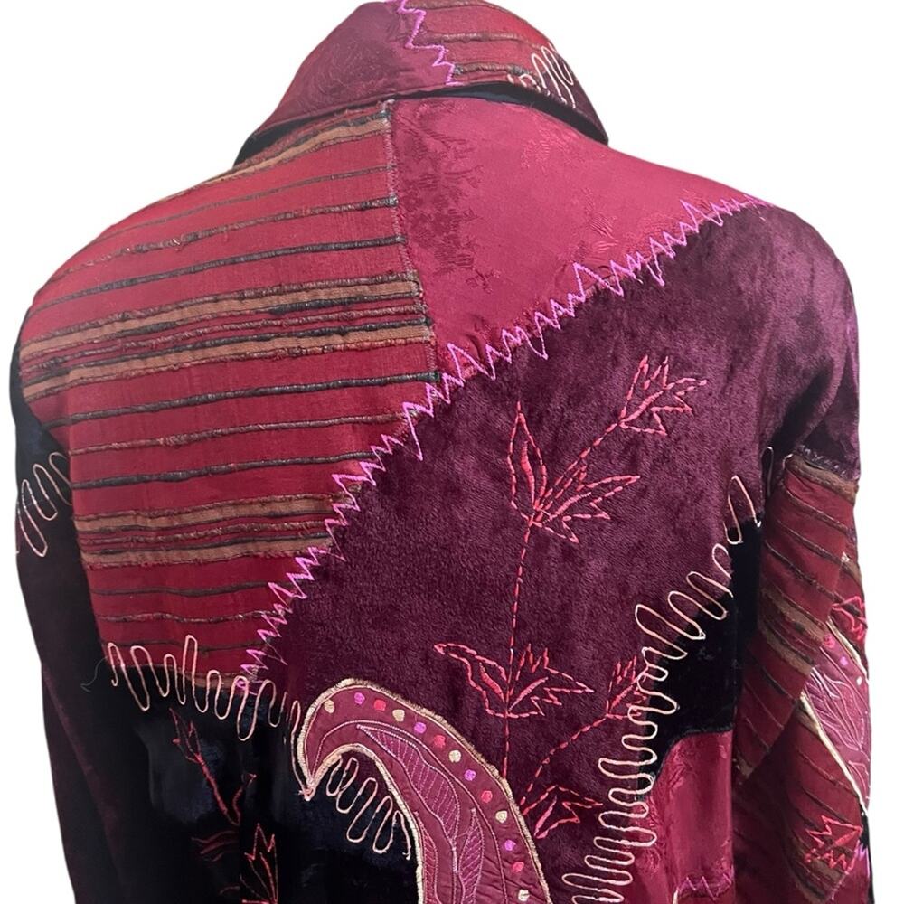 Draper’s & Damon’s Velvet Patchwork Embroidered O… - image 7